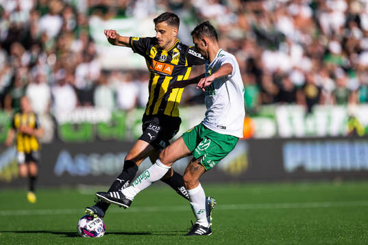 Häckens Alexander Jeremejeff och Hammarbys Loret Sadiku