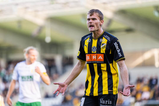 Häckens Oscar Uddenäs reagerar