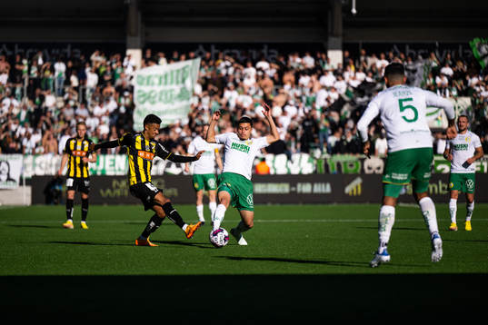 Häckens Tobias Sana och Hammarbys Alper Demirol
