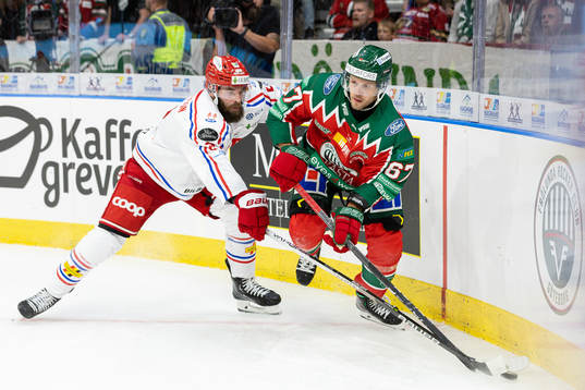 Timrås Per Svensson och Frölundas Jacob Nilsson