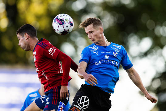 Östers Ahmed Bonnah och Halmstads Andreas Bengtsson