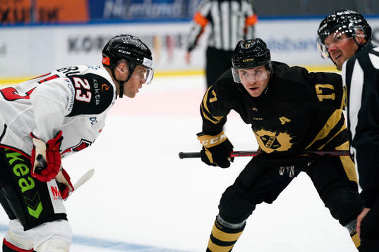 Malmö Redhawks Christoffer Forsberg och Skellefteås Pär