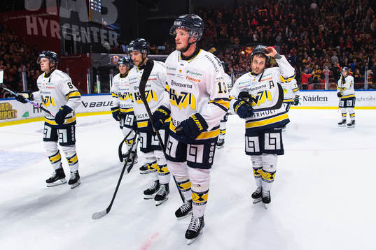 HV71s Rasmus Bengtsson deppar med lagkamrater