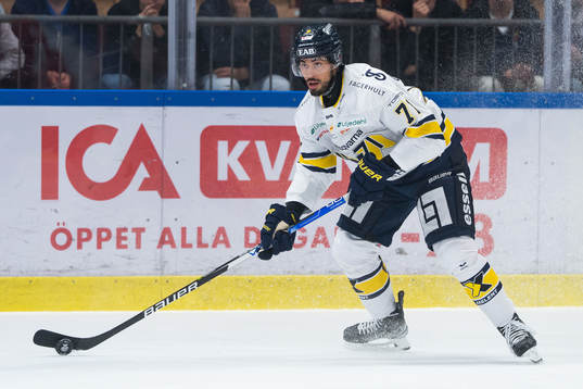 HV71s Tyler Vesel