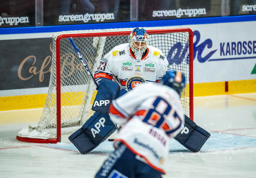 Växjös målvakt Emil Larmi
