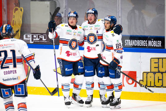 Växjös Martin Lundberg jublar
