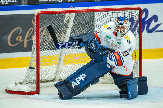 Växjös målvakt Emil Larmi