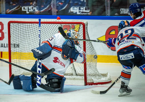 Oskarshamns John Dahlström gör här 1-1