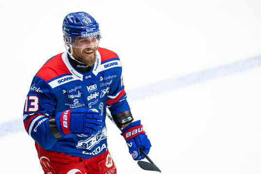 Oskarshamns Jiri Smejkal jublar