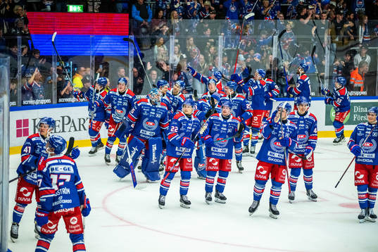 Oskarshamns spelare jublar