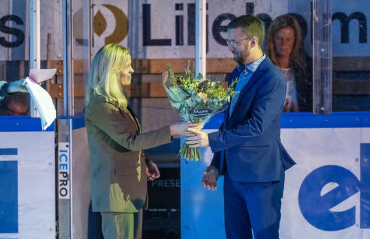 Förra klubbchefen i Oskarshamn tackades av