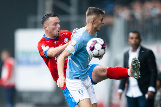 Malmö FFs Patriot Sejdiu och Helsingborgs Viljormur
