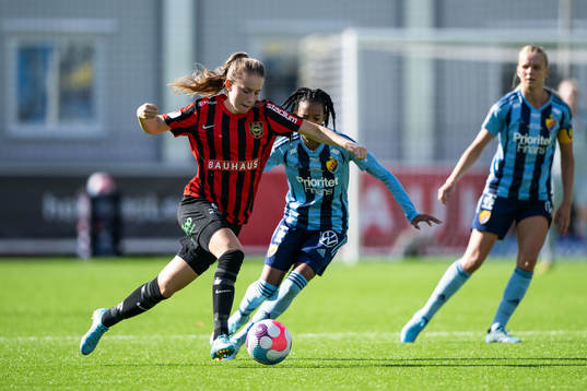 Brommapojkarnas Ida Bengtsson och Djurgårdens Linda