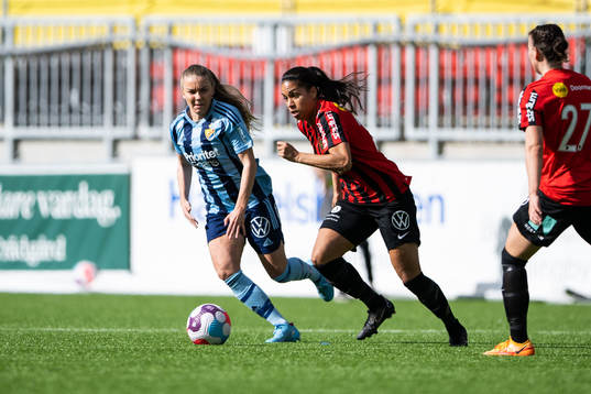 Djurgårdens Ebba Hed och Brommapojkarnas Tempest-Marie