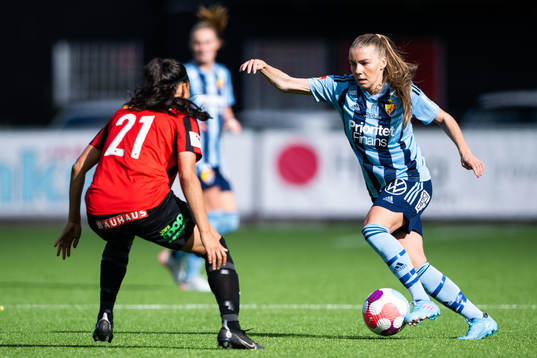 Brommapojkarnas Tempest-Marie Norlin och Djurgårdens Ebba