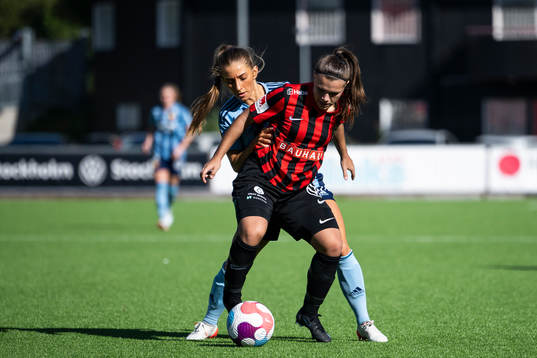 Djurgårdens Tilde Lindwall och Brommapojkarnas Alexsandra