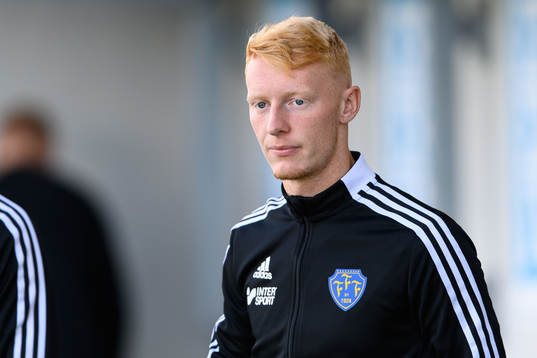 Falkenbergs Wilhelm Ärlig före fotbollsmatchen i Ettan