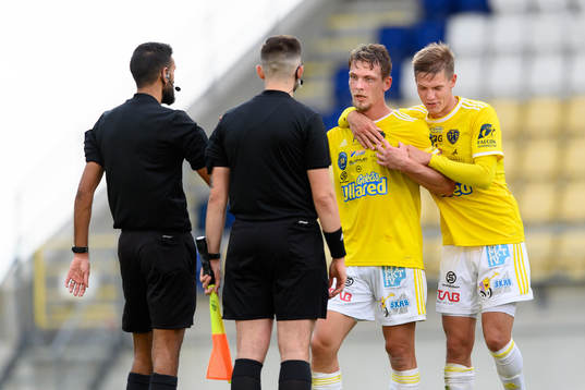 Falkenbergs Robin Hofsö och Taylor Silverholt