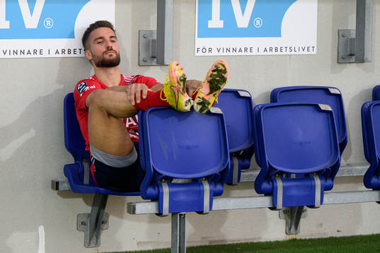 Vänersborgs Engjell Ramadani deppar