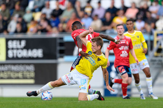 Falkenbergs Robin Hofsö och Vänersborgs Sandigi Jobe