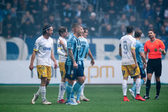 Djurgårdens Victor Edvardsen och IFK Göteborgs Simon