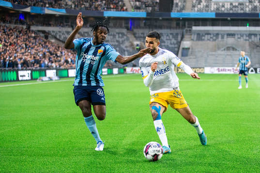Djurgårdens Joel Asoro och IFK Göteborgs Alai Hussain
