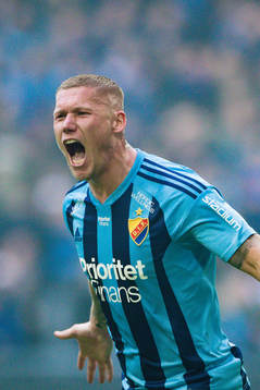 Djurgårdens Victor Edvardsen jublar
