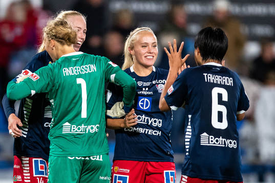 Linköpings Alva Selerud jublar