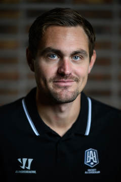Domare David Laksola