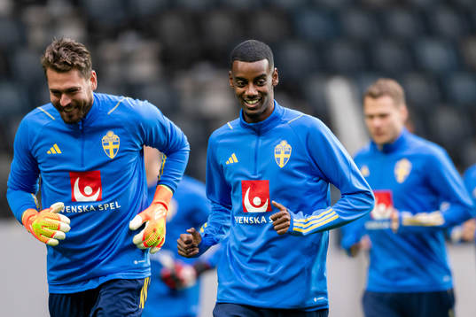 Goalkeeper Kristoffer Nordfeldt and Alexander Isak