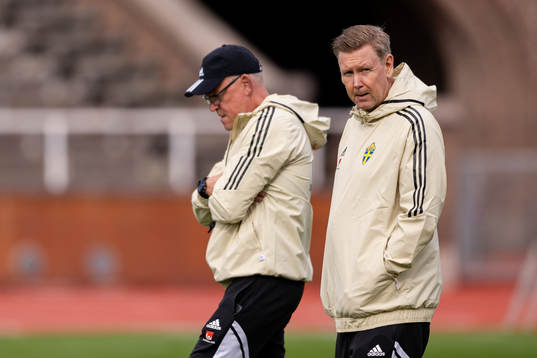 Head coach Janne Andersson and assistant coach Peter