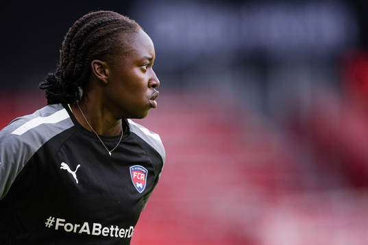 Goalkeeper Angel Mukasa of Rosengård warms up