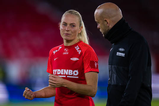 Guro Bergsvand of Brann and Olli Harder, head coach of Brann