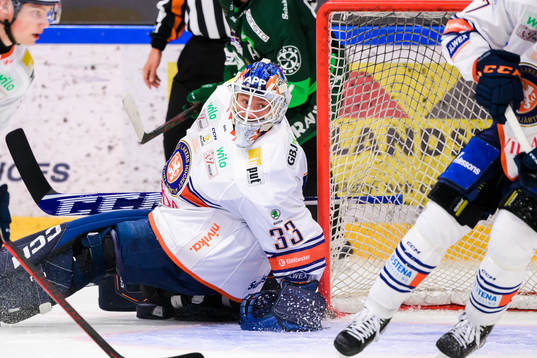 Växjös målvakt Emil Larmi