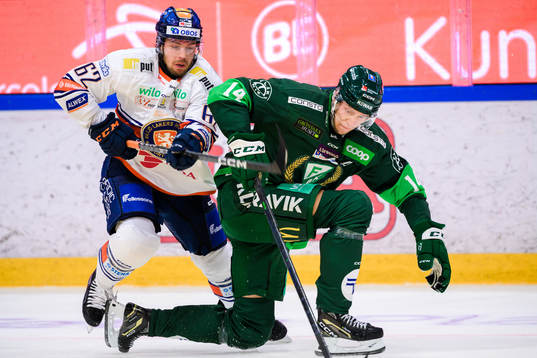 Växjös Manuel Ågren och Färjestads Victor Ejdsell