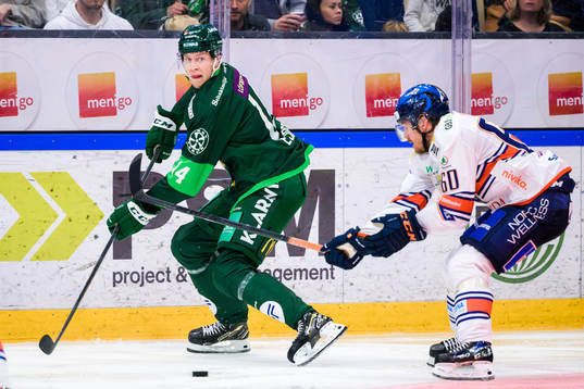 Färjestads Victor Ejdsell och Växjös Erik Josefsson