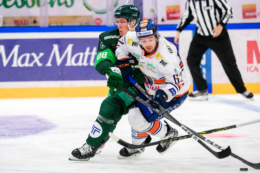Färjestads Mattias Göransson och Växjös Manuel Ågren