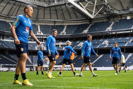Ludwig Augustinsson, Viktor Gyökeres and Mattias Svanberg