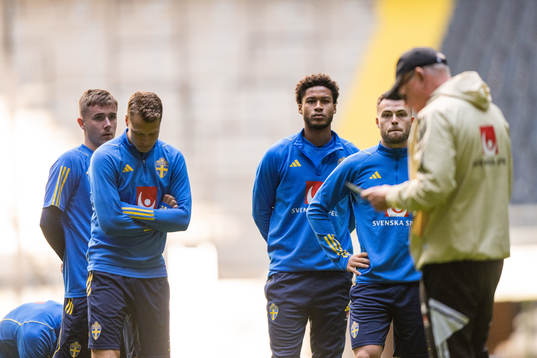 Joel Andersson, Viktor Claesson, Jens Cajuste and Gabriel