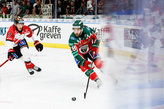 Örebros Marcus Hardegård och Frölundas Anthony Greco