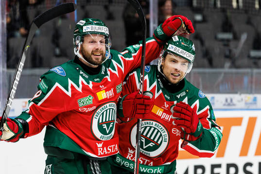 Frölundas Mats Rosseli Olsen (h) jublar