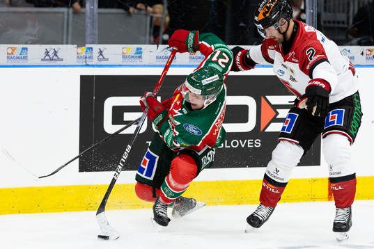 Frölundas Jere Innala och Örebros Rasmus Rissanen