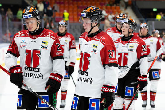 Örebros Elias Pettersson och Simon Forsmark  deppar