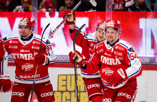 Timrås Jonathan Dahlén jublar