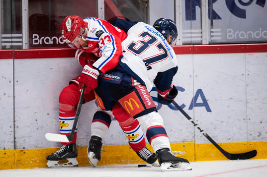 Timrås Albin Lundin och Linköpings Jesper Pettersson