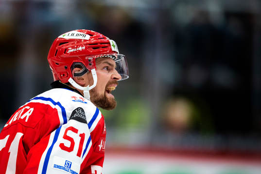 Timrås Anton Lander skriker