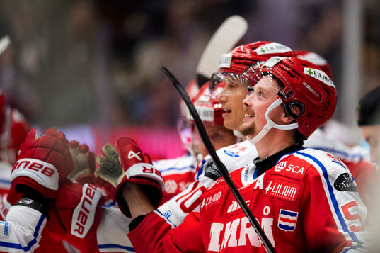 Timrås Jonathan Dahlén jublar