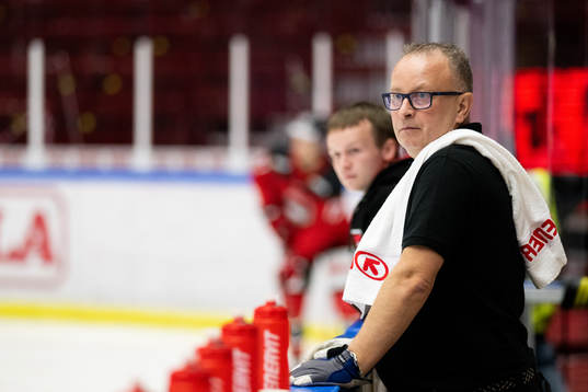 Malmö Redhawks materialförvaltare Mikael Petersson