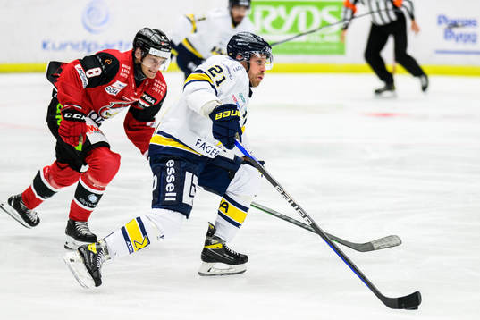 Malmö Redhawks Johan Olofsson och HV71s Mattias Tedenby