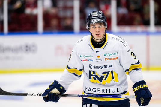 HV71s Måns Lindbäck
